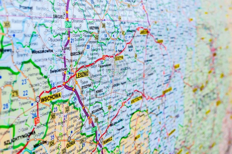 Polska 1:350 000. Mapa ścienna administracyjno-drogowa w wersji magnetycznej. Fragment 9