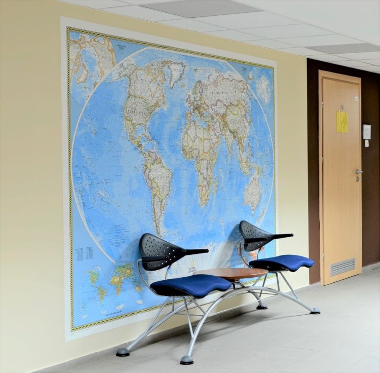 Świat 1:15 267 000. Mapa ścienna w formie murala. Wydawnictwo: National Geographic. Przykład aranżacji 1