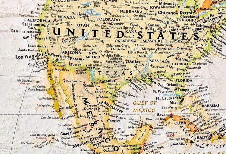 Świat 1:29 772 000. Mapa polityczna, ekskluzywna. Wersja do wpinania. Wydawnictwo: National Geographic. Fragment 1