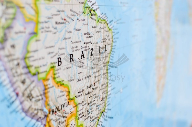 Świat 1:31 854 000. Mapa polityczna w ramie drewnianej. Wydawnictwo: National Geographic. Fragment 5