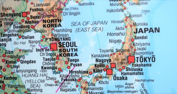 Świat 1:30 000 000. Mapa ścienna fizyczna świata. Fragment 2