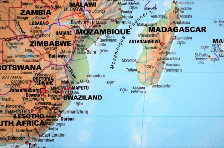 Świat 1:30 000 000. Mapa ścienna fizyczna świata. Fragment 5