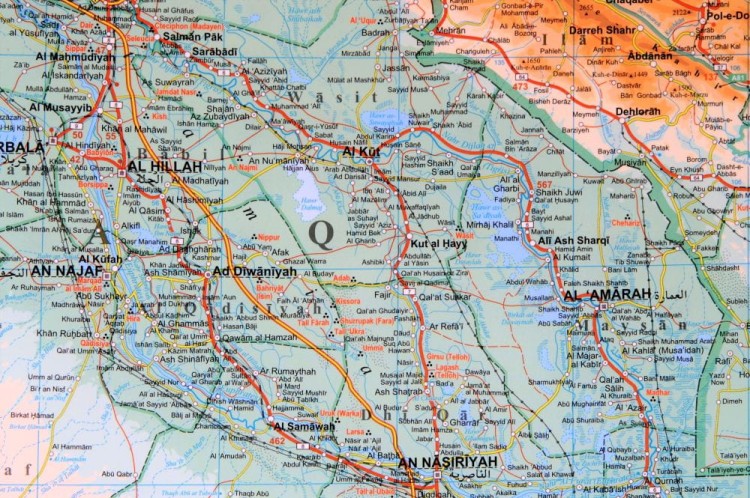 Irak 1:750 000. Mapa ścienna fizyczno-drogowa. Fragment 1