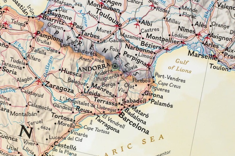 Europa 1:5 419 000. Mapa ścienna ekskluzywna. Laminat matowy. Wydawnictwo: National Geographic. Fragment 8
