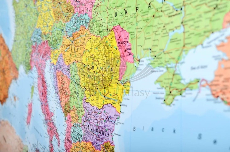 Europa 1:4 300 000. Mapa polityczno-drogowa. Rama alu SLIM. Fragment 4