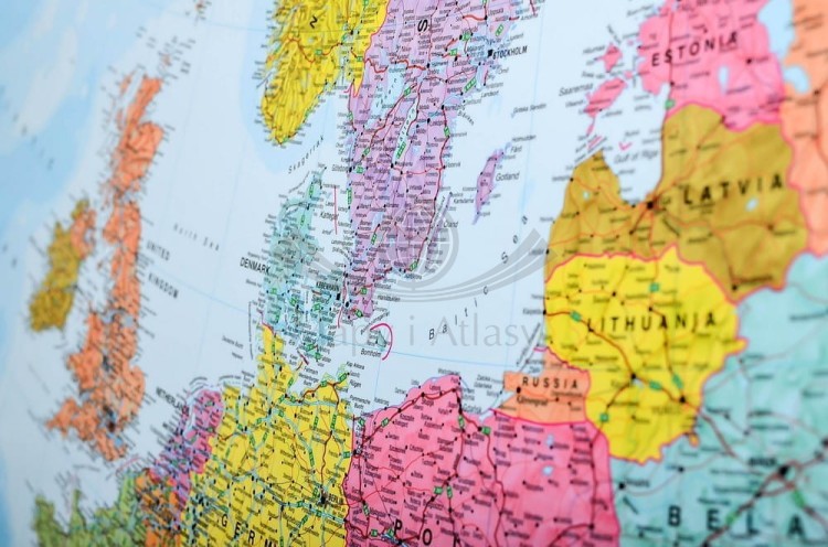 Europa 1:4 300 000. Mapa polityczno-drogowa do wpinania. Rama alu SLIM. Fragment 5