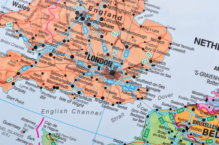 Europa 1:3 200 000. Mapa polityczno-drogowa. Rama alu SLIM. Fragment 3