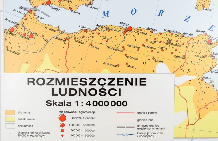 Europy polityczna  rozmieszczenie ludności NE (2).jpg
