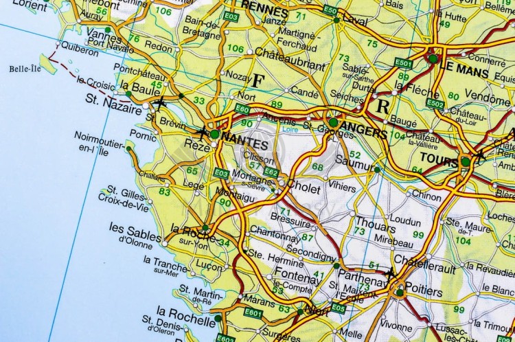 Europa 1: 2 600 000. Mapa drogowo-fizyczna w wersji magnetycznej wydawnictwa Freytag & Berndt. Fragment 8