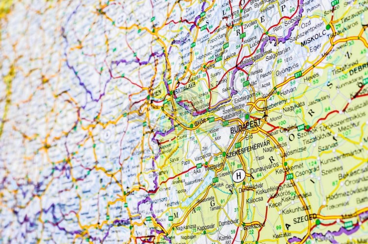 Europa 1: 2 600 000. Mapa drogowo-fizyczna w wersji magnetycznej wydawnictwa Freytag & Berndt. Fragment 11