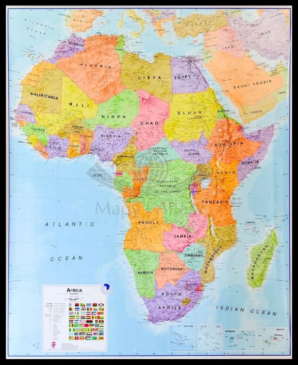 Afryka 1:8 000 000. Mapa polityczna w ramie drewnianej wydawnictwa Maps International