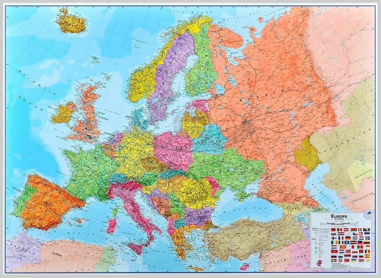 Europa 1:3 200 000. Mapa polityczno-drogowa w wersji magnetycznej wydawnictwa Maps International