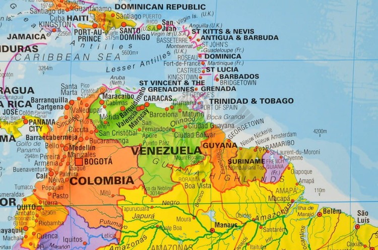 Świat 1:20 000 000. Mapa polityczna w wersji magnetycznej wydawnictwa Maps International. Fragment 6