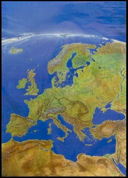 Europa. Mapa fizyczna, panorama w ramie drewnianej. Wydawnictwo: Stiefel