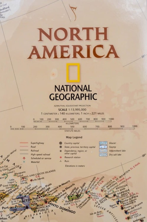 Ameryka Północna 1:13 995 000. Arkusz, mapa ścienna ekskluzywna. Wydawnictwo: National Geographic. Legenda