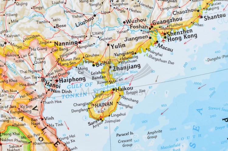 Azja 1:13 812 000. Mapa polityczna w ramie drewnianej. Wydawnictwo: National Geographic. Fragment 2