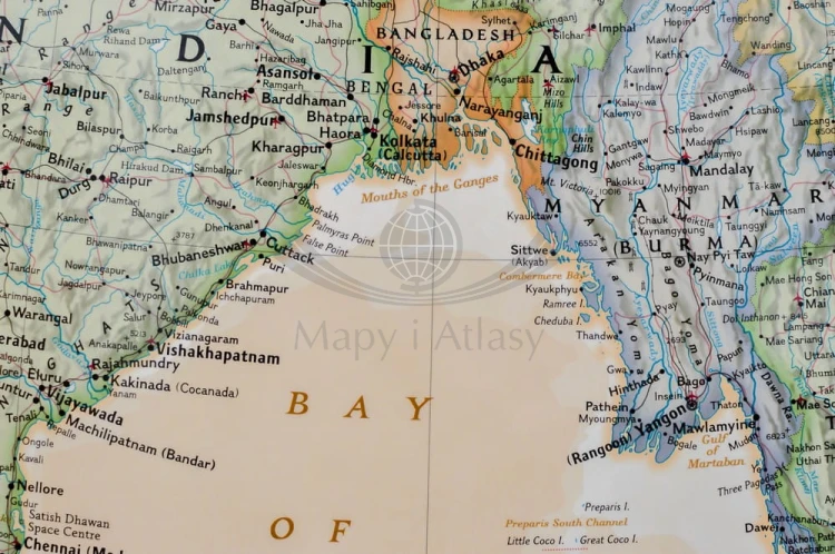 Azja 1:13 812 000. Mapa ekskluzywna w ramie drewnianej. Wydawnictwo: National Geographic. Fragment 3