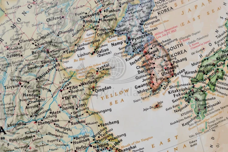 Azja 1:13 812 000. Mapa ekskluzywna w wersji do wpinania. Wydawnictwo: National Geographic. Fragment 2
