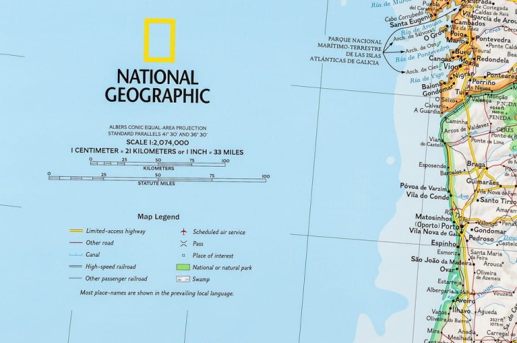 Hiszpania i Portugalia 1:2 074 000. Mapa ścienna wydawnictwa National Geographic. Legenda