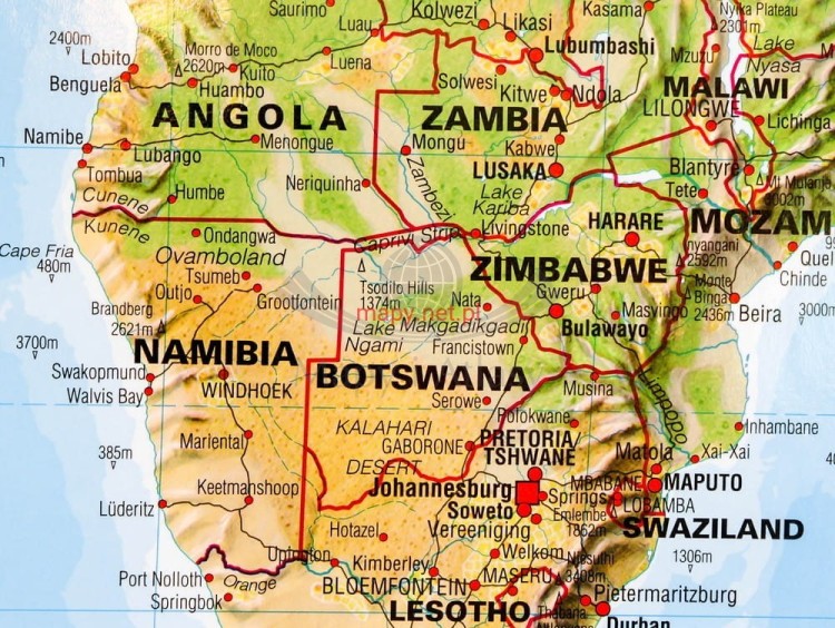 Świat 1:20 000 000. Mapa fizyczna z elementami środowiska. Rama alu SLIM. Fragment 5