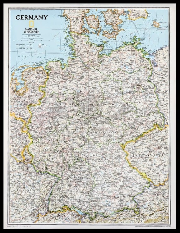 Niemcy 1:1 375 000. Mapa w ramie drewnianej wydawnictwa National Geographic