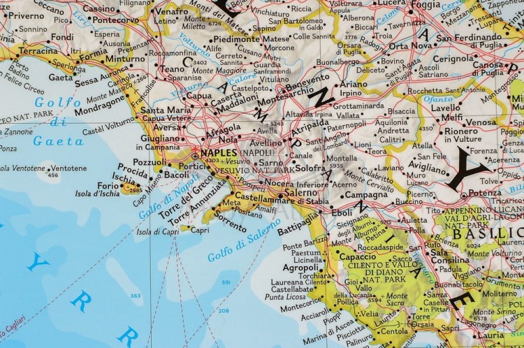 Włochy 1:1 765 000. Mapa w wersji magnetycznej wydawnictwa National Geographic. Fragment 7