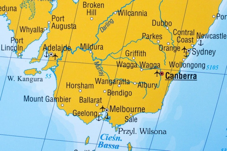 Świat 1:20 000 000. Mapa polityczna do wpinania. Wydawnictwo Piętka. Fragment 4