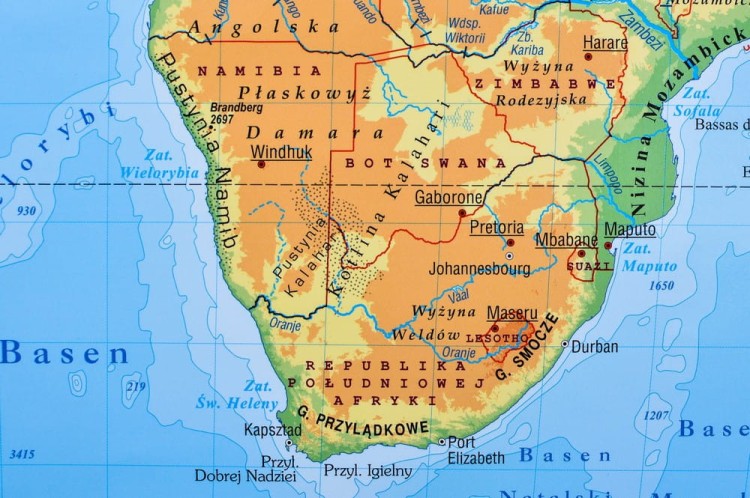 Świat 1:20 000 000. Mapa fizyczna do wpinania. Wydawnictwo Piętka. Fragment 7