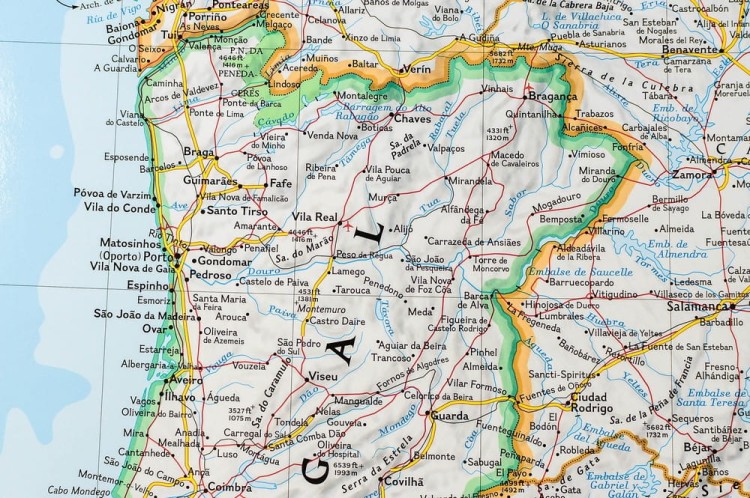 Hiszpania i Portugalia 1:2 074 000. Mapa w ramie drewnianej. Wydawnictwo: National Geographic. Fragment 5