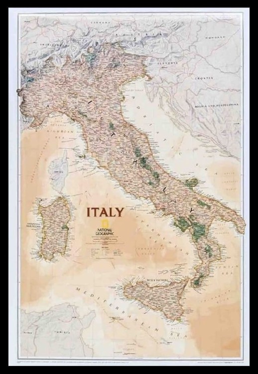 Włochy 1:1 765 000. Mapa ekskluzywna w ramie drewnianej. Wydawnictwa: National Geographic