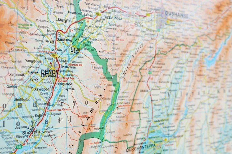Tadżykistan 1:650 000. Mapa ścienna fizyczno-drogowa wydawnictwa Gizi Map. Fragment 6