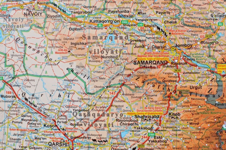 Uzbekistan 1:1 300 000. Mapa ścienna fizyczno-drogowa wydawnictwa Gizi Map. Fragment 3