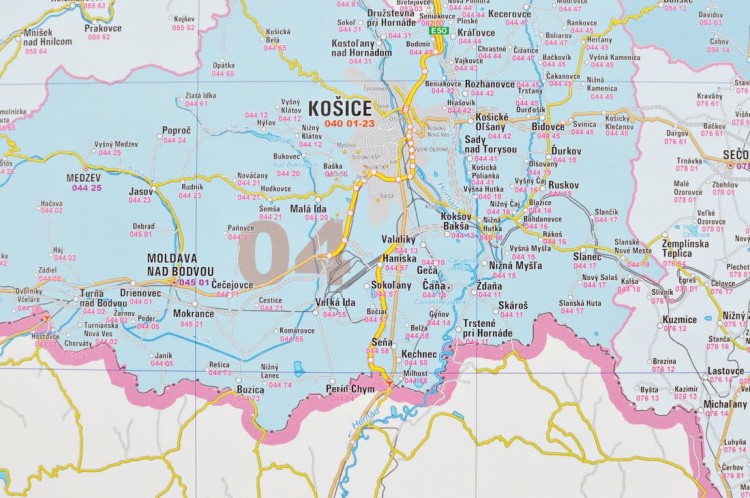 Słowacja 1:320 000. Mapa ścienna kodowo-drogowa. Fragment 5