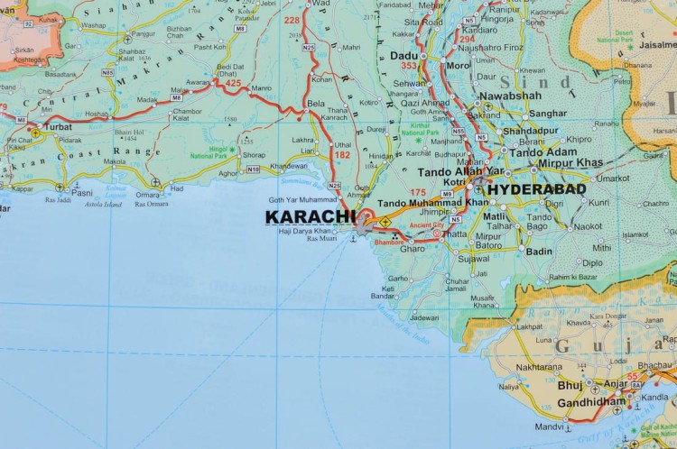 Bliski Wschód 1:4 000 000. Mapa polityczno-drogowa w wersji magnetycznej. Rama alu SLIM. Fragment 2