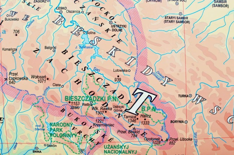 Polska południowa 1:435 000. Mapa ścienna fizyczna. Fragment 2