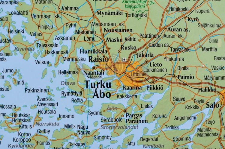 Finlandia 1:1 000 000. Mapa drogowo-fizyczna w wersji do wpinania. Rama alu SLIM. Fragment 2