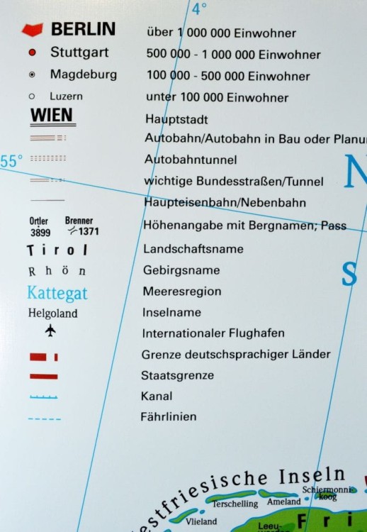 Kraje niemieckojęzyczne. Niemcy, Austria, Szwajcaria. Mapa ścienna fizyczna. Drewniane półwałki. Wydawnictwo: Stiefel. Fragment 8