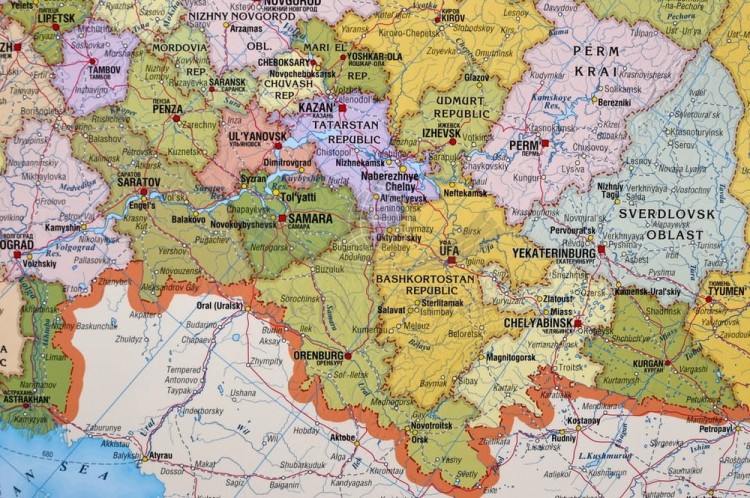 Rosja / Federacja Rosyjska 1:7 000 000. Mapa ścienna administracyjno-drogowa. Wersja angielska. Fragment 5