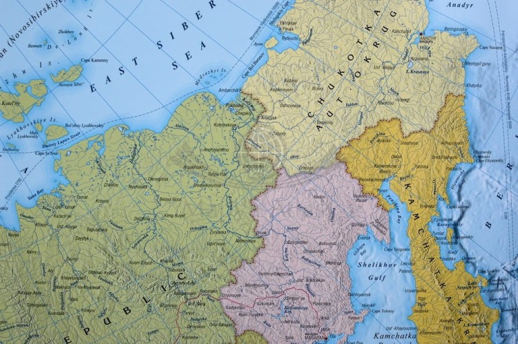 Rosja / Federacja Rosyjska 1:7 000 000. Mapa ścienna administracyjno-drogowa. Wersja angielska. Fragment 8