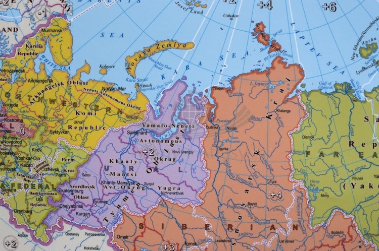 Rosja / Federacja Rosyjska 1:7 000 000. Mapa ścienna administracyjno-drogowa. Wersja angielska. Fragment 10