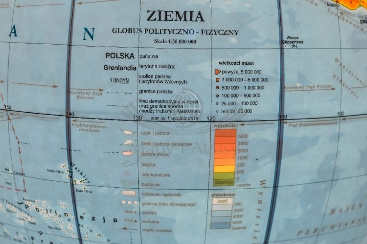 Globus 42 cm fiz-pol drew. podst. Zachem (13).jpg
