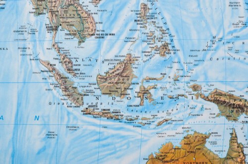 Świat 1:35 000 000. Mapa ścienna fizyczna wydawnictwa Freytag & Berndt. Fragment 1