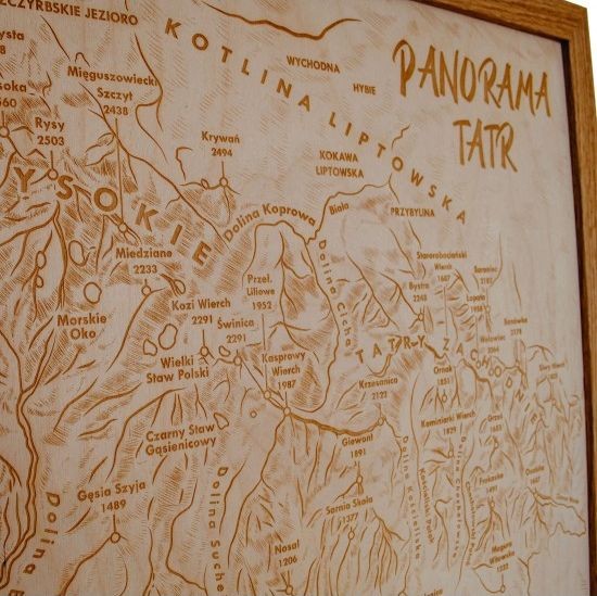 Tatry. Panorama. Grawerowana w drewnie. Fragment 8