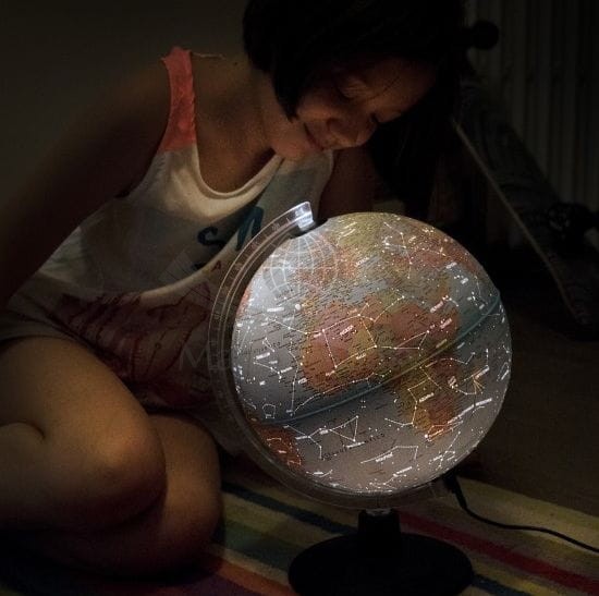 Globus Night&Day 30 cm. Polityczny i astralny, podświetlany. Przykład zastosowania 2