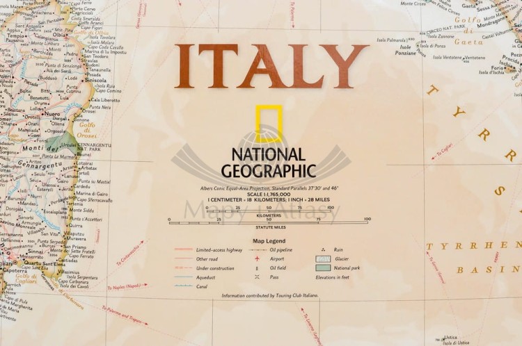Włochy 1:1 765 000. Mapa ścienna ekskluzywna. Wydawnictwo: National Geographic. Fragment 7