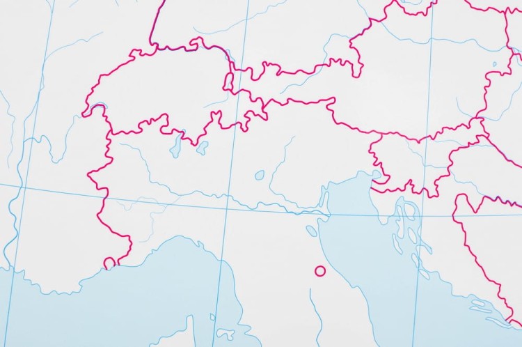Europa 1:4 000 000. Mapa ścienna konturowa (do ćwiczeń) wydawnictwa Meridian. Fragment 3