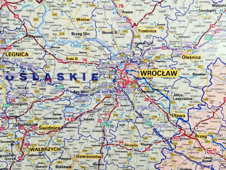 Polska 1:300 000. Mapa ścienna administracyjno-drogowa wydawnictwa Jokart. Fragment 2