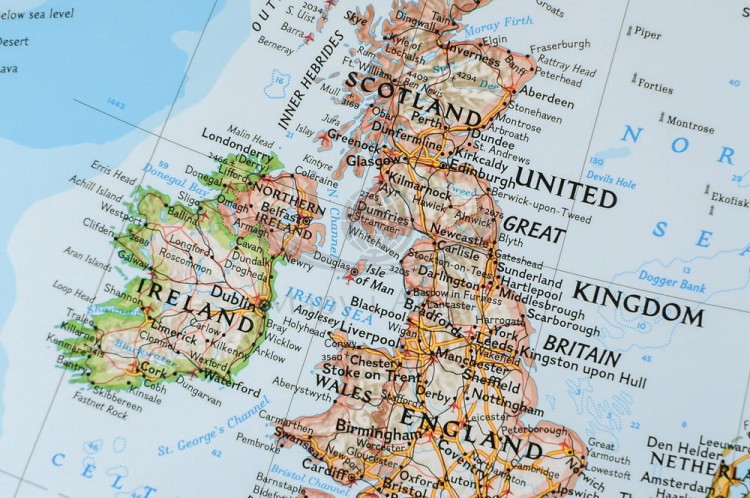 Europa 1:8 399 000. Mapa polityczna w wersji magnetycznej. Wydawnictwo: National Geographic. Fragment 6