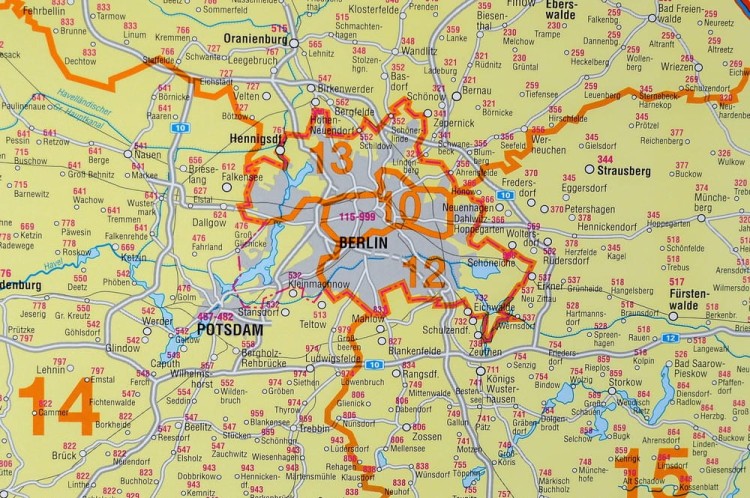 Niemcy 1:750 000. Mapa ścienna administracyjna z kodami pocztowymi. Wydawnictwo: Stiefel. Fragment 1