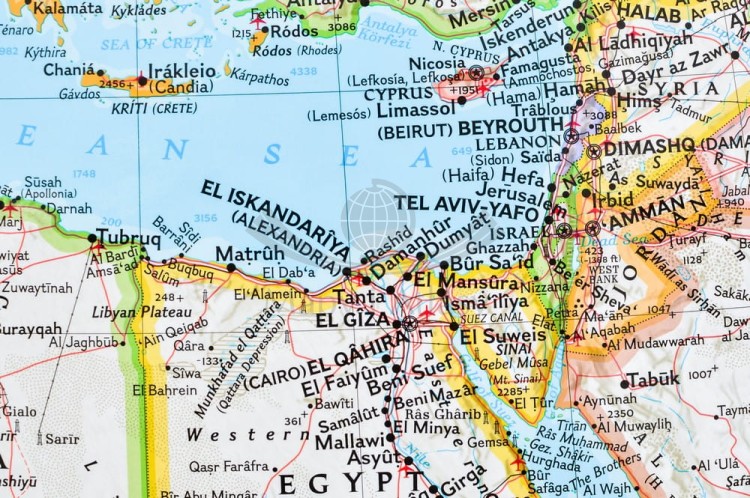 Afryka. Mapa polityczna w ramie drewnianej. Wydawnictwo: National Geographic. Fragment 9